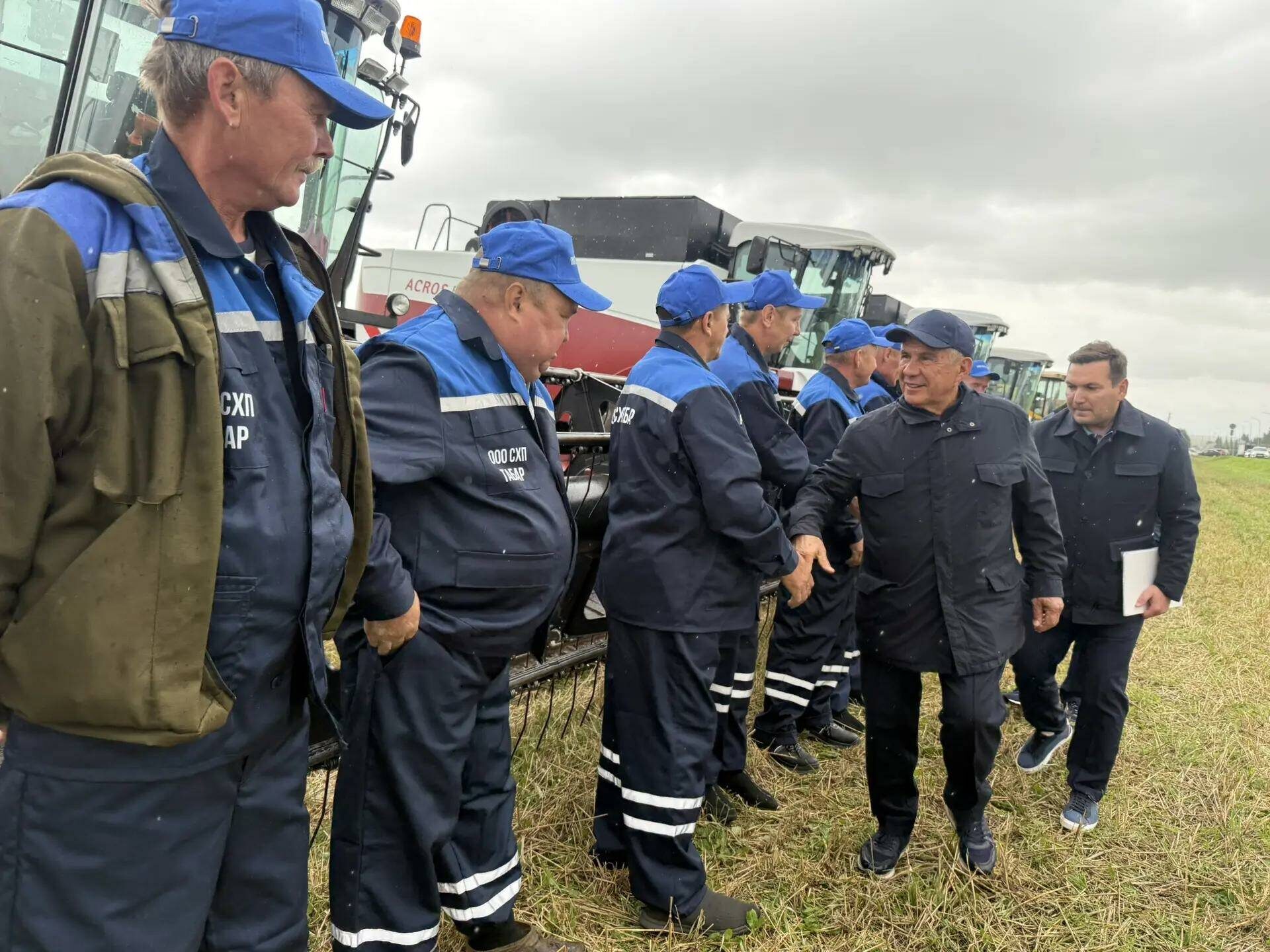 Апас районы кырларында кызу эш бара